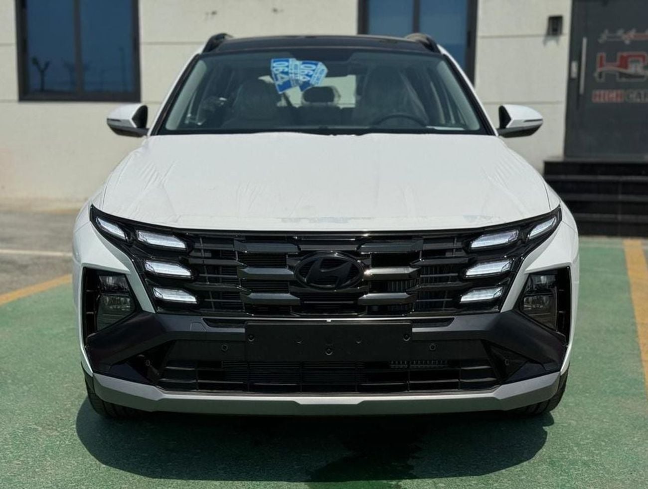 هيونداي توسون PREMIUM PLUS HYUNDAI TUCSON 1.6T - 2025 MODEL - WHITE COLOR