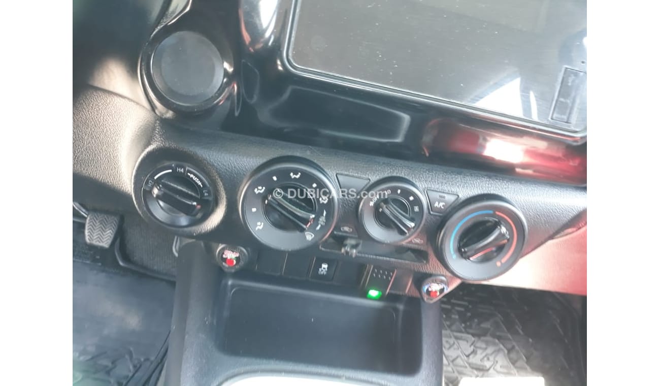 Toyota Hilux GCC 4W