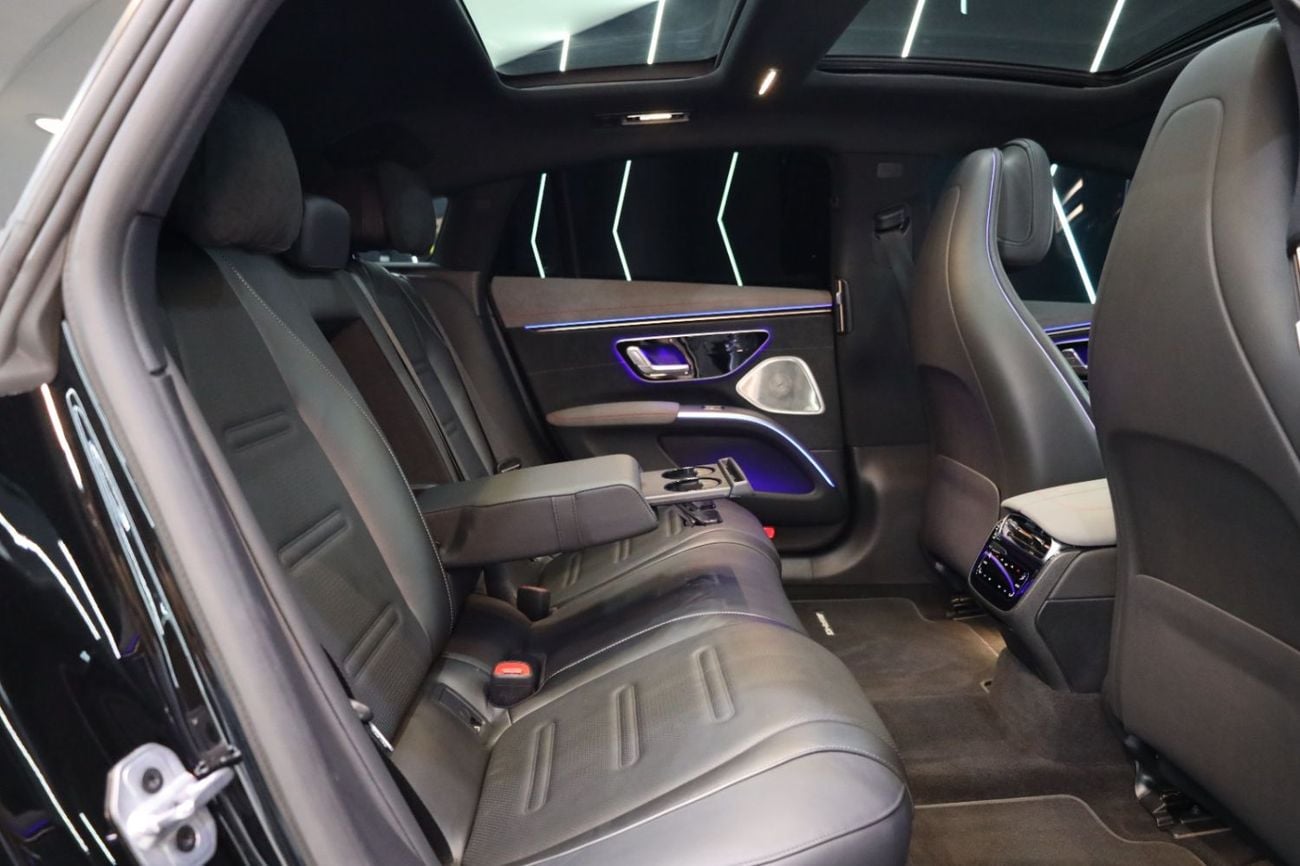 Mercedes-Benz EQS 53 AMG 4MATIC+ Hyperscreen, Panoramic Roof, Burmester 3D!!