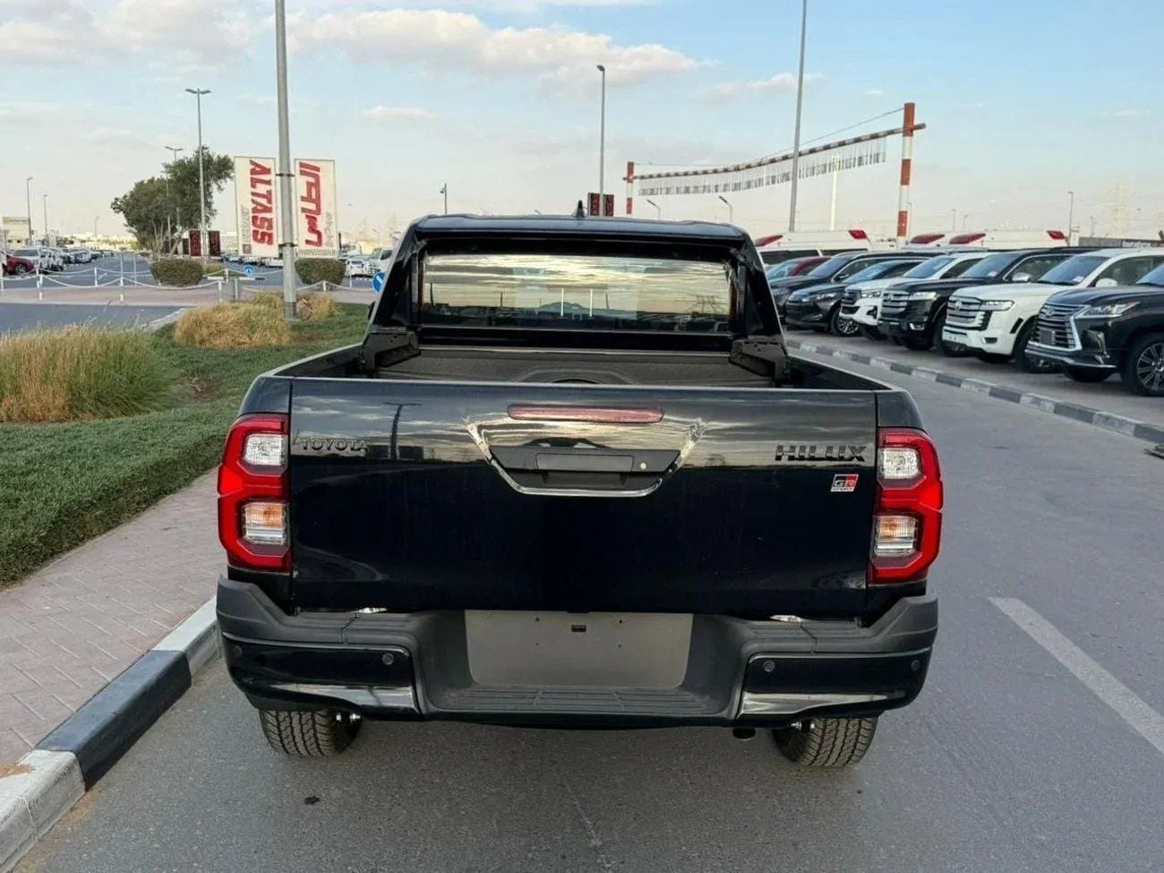Toyota Hilux ADVENTURE Hilux GR sport 2.8L diesel 2026 full option