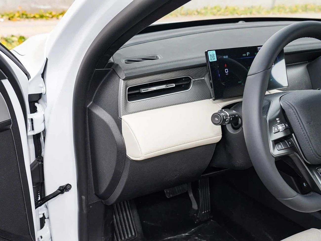 بي واي دي كين بلاس BYD QIN Plus