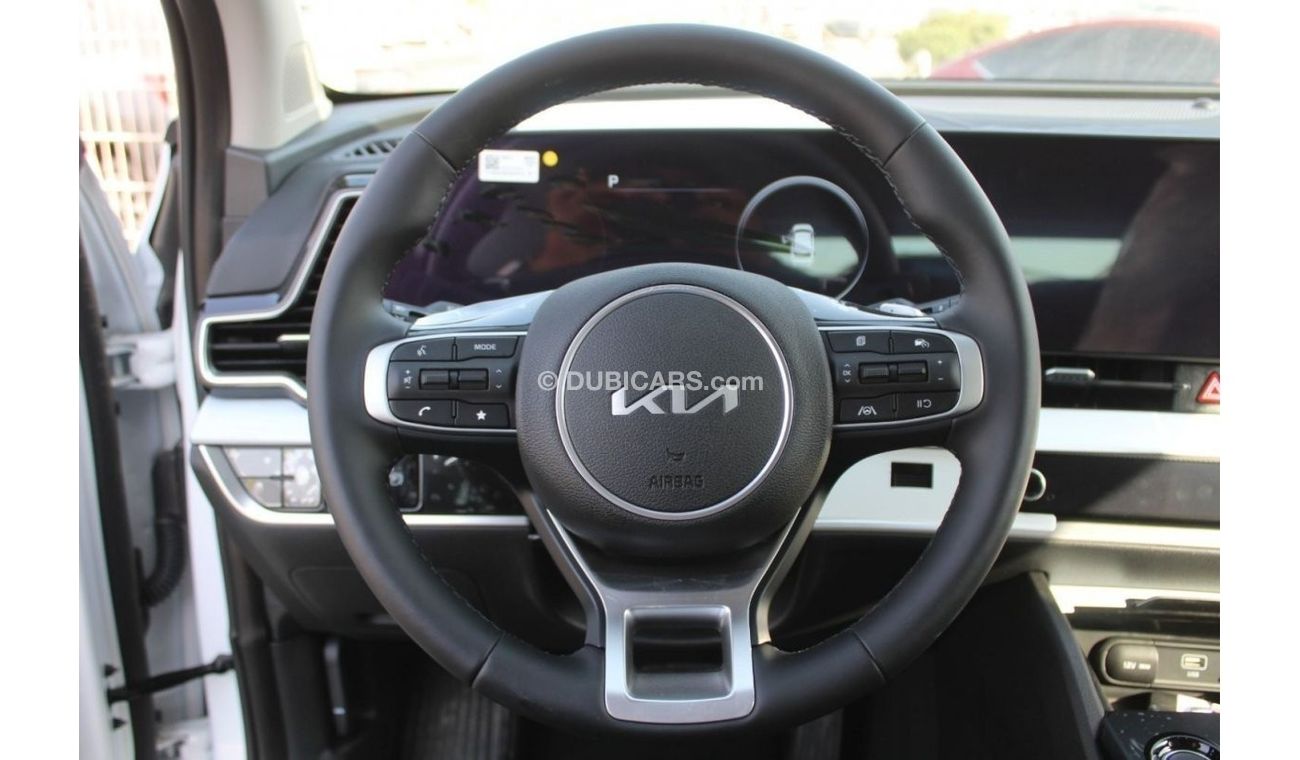 كيا سبورتيج ((High Line)) Turbo 1.6L petrol fwd 2022  white color, heated seats ,Electric tailgate