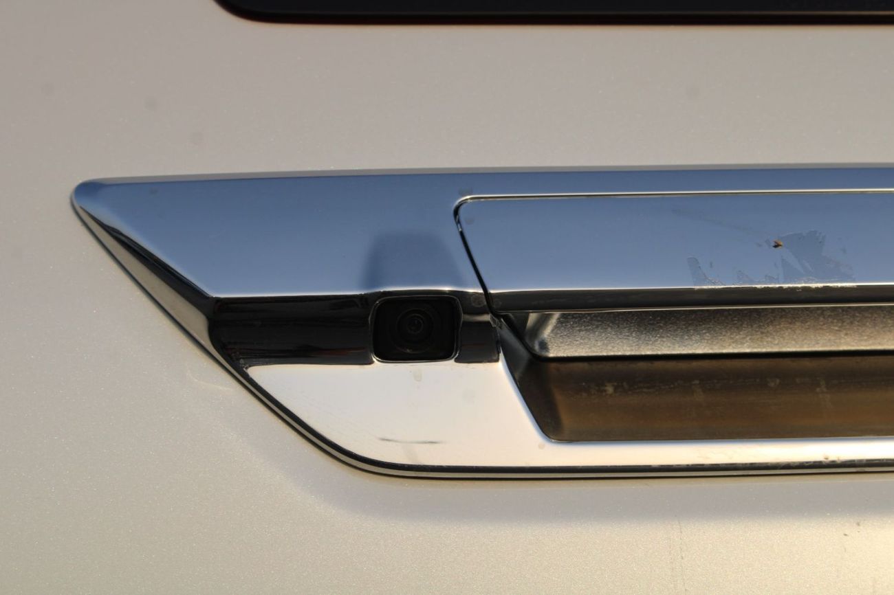 تويوتا هيلوكس TOYOTA HILUX 2.8L DIESEL DOUBLE CAB 4WD HIGH AUTO