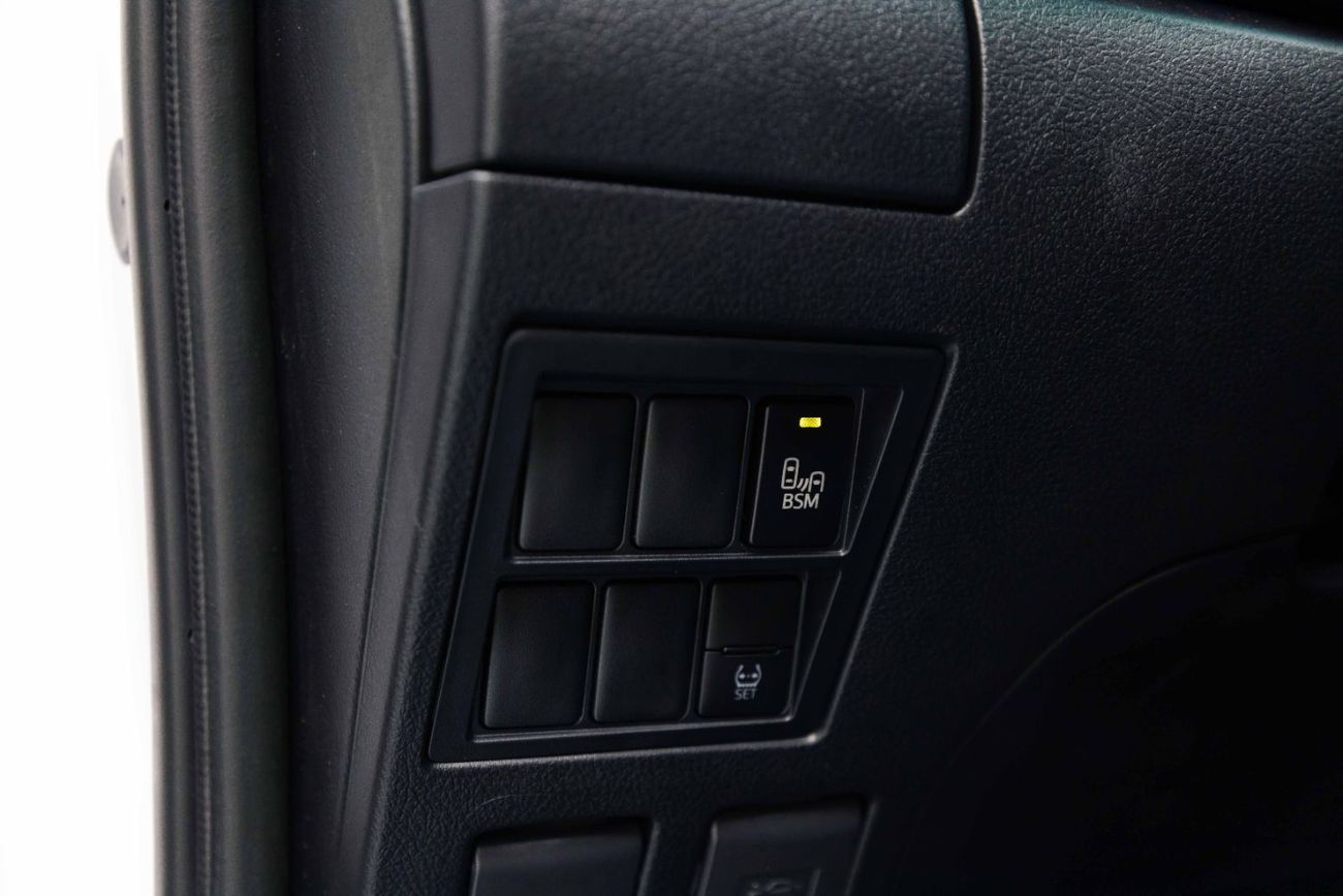 Toyota Hilux 2025 Toyota Hilux HI 2.7 - Platinum White Pearl Inside Black | Export Only