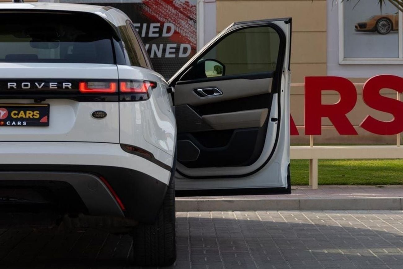 لاند روفر رينج روفر فيلار P250 SE 2.0L Range Rover Velar P250 SE 2018 GCC under Warranty with Flexible Down-Payment.