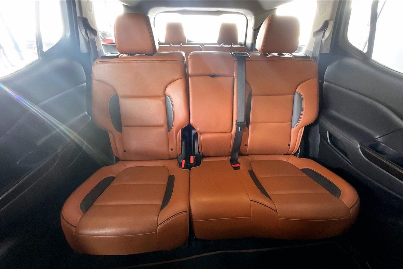 جي أم سي أكاديا AT4 | National Day Celebration | شامل الضمان | 0 ﺪﻔﻋﺓ ﺃﻮﻟﻯ