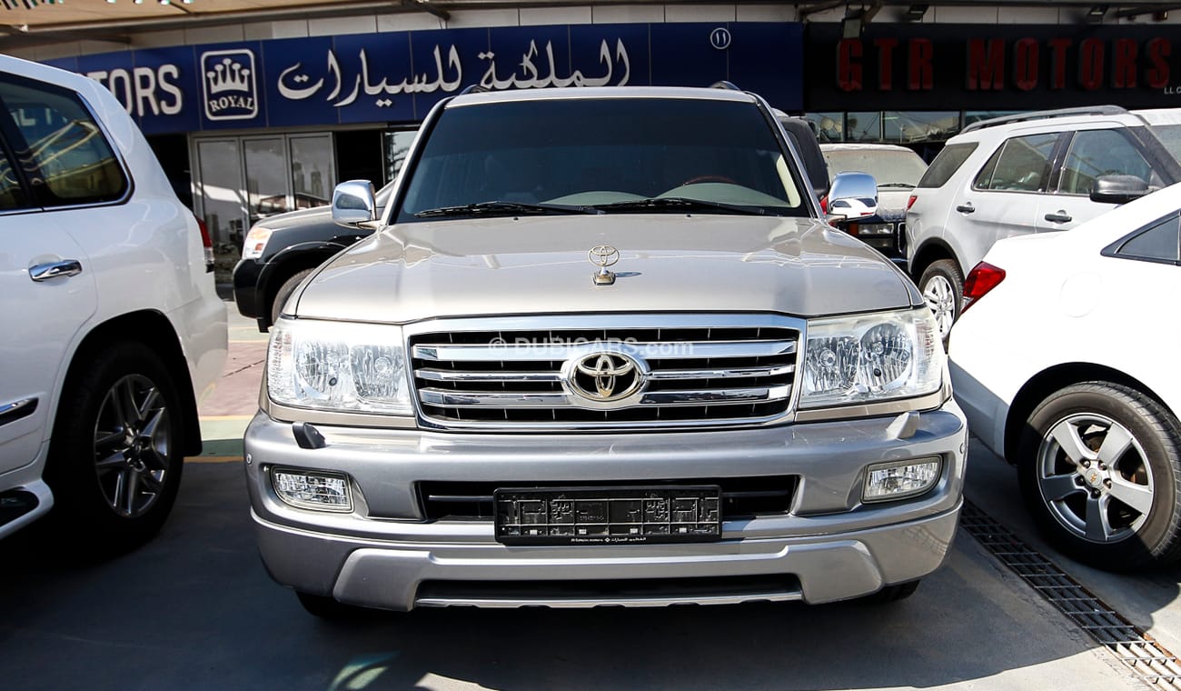 Toyota Land Cruiser GXR V6