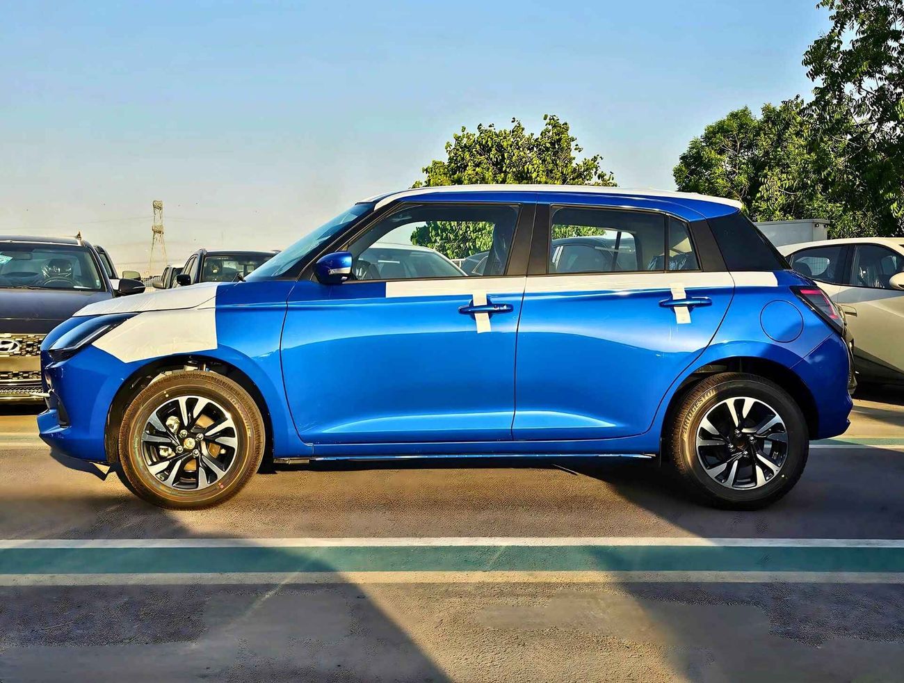 Suzuki Swift GLX / 1.2L V4 PETROL / PUSH START / DVD CAMERA (CODE # GLX)