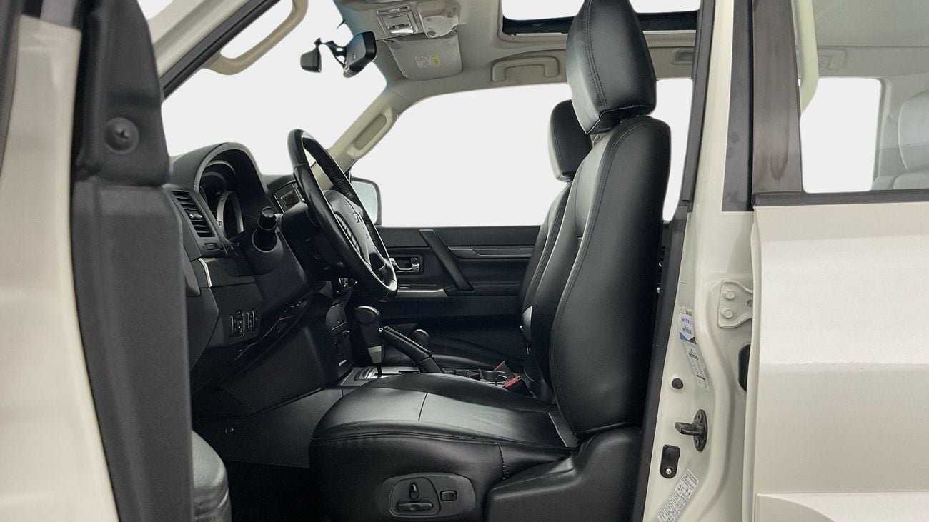 ميتسوبيشي باجيرو 3.0 GLS H/L PREMIUM LTR | شامل الضمان | 0 ﺪﻔﻋﺓ ﺃﻮﻟﻯ