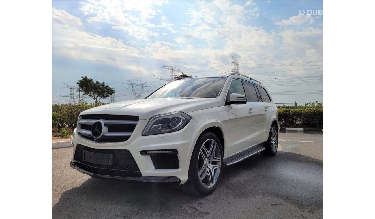 مرسيدس بنز GL 500 4MATIC - 2014 - IMMACULATE CONDITION