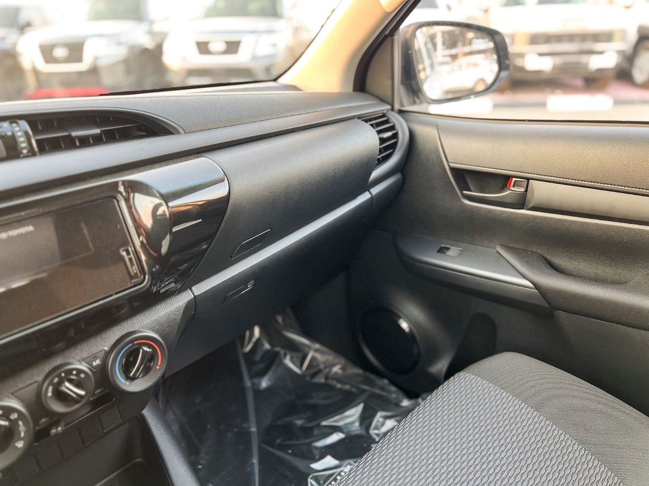تويوتا هيلوكس EXPORT ONLY - TOYOTA HILUX DLX-G1 DSL 2.4L
