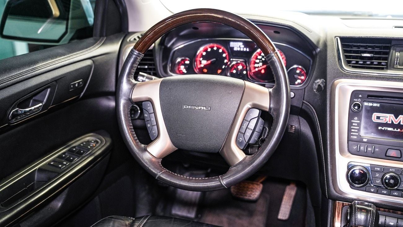 GMC Acadia DENALI