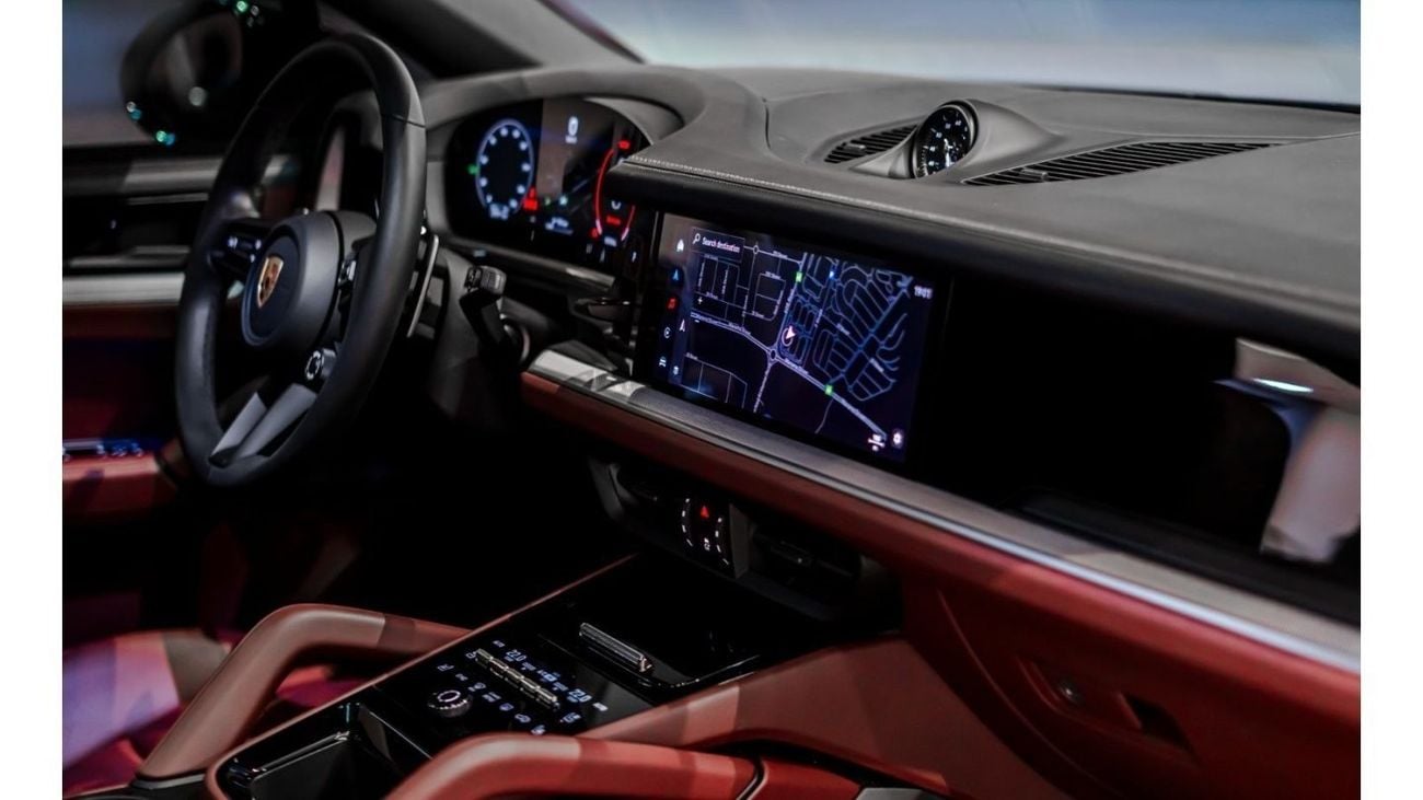 Porsche Cayenne 2024 Porsche Cayenne Coupe, 2025 Porsche Warranty, Low KMs, GCC