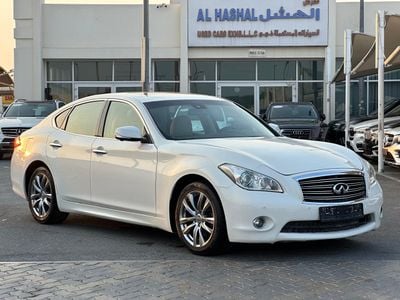 Infiniti Q70 Luxury 3.7L