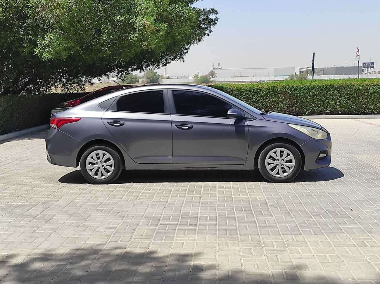 Hyundai Accent GL 1.6L (138 HP) Sedan Hyundai Accent 2019 Gcc V4 1.6 full automatic
