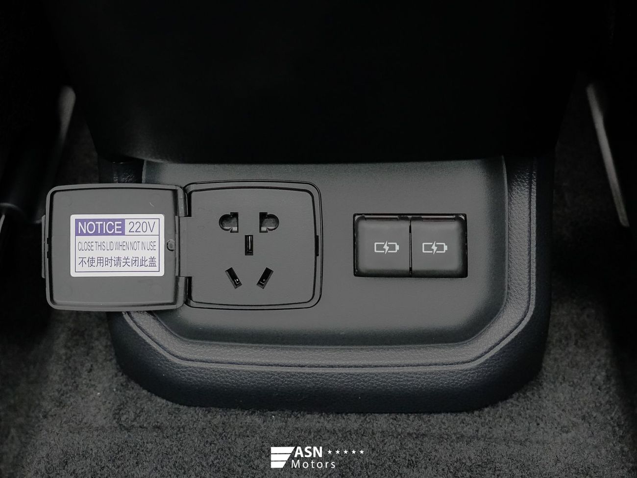 تويوتا هايلاندر 2.5L Hybrid AWD Extreme Edition 7 Seats 2025 (Export Price)