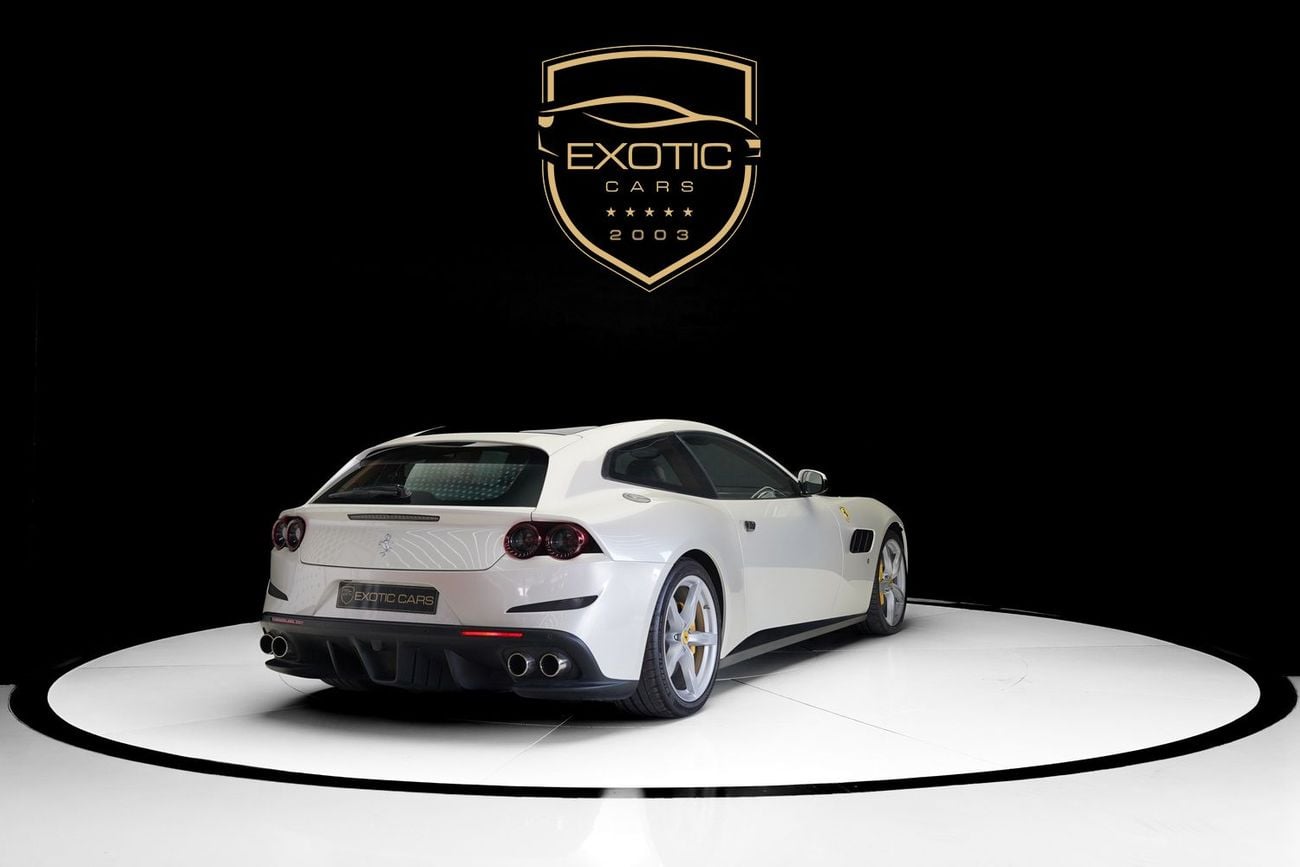 فيراري جي تي سي 4  لوسو T V8