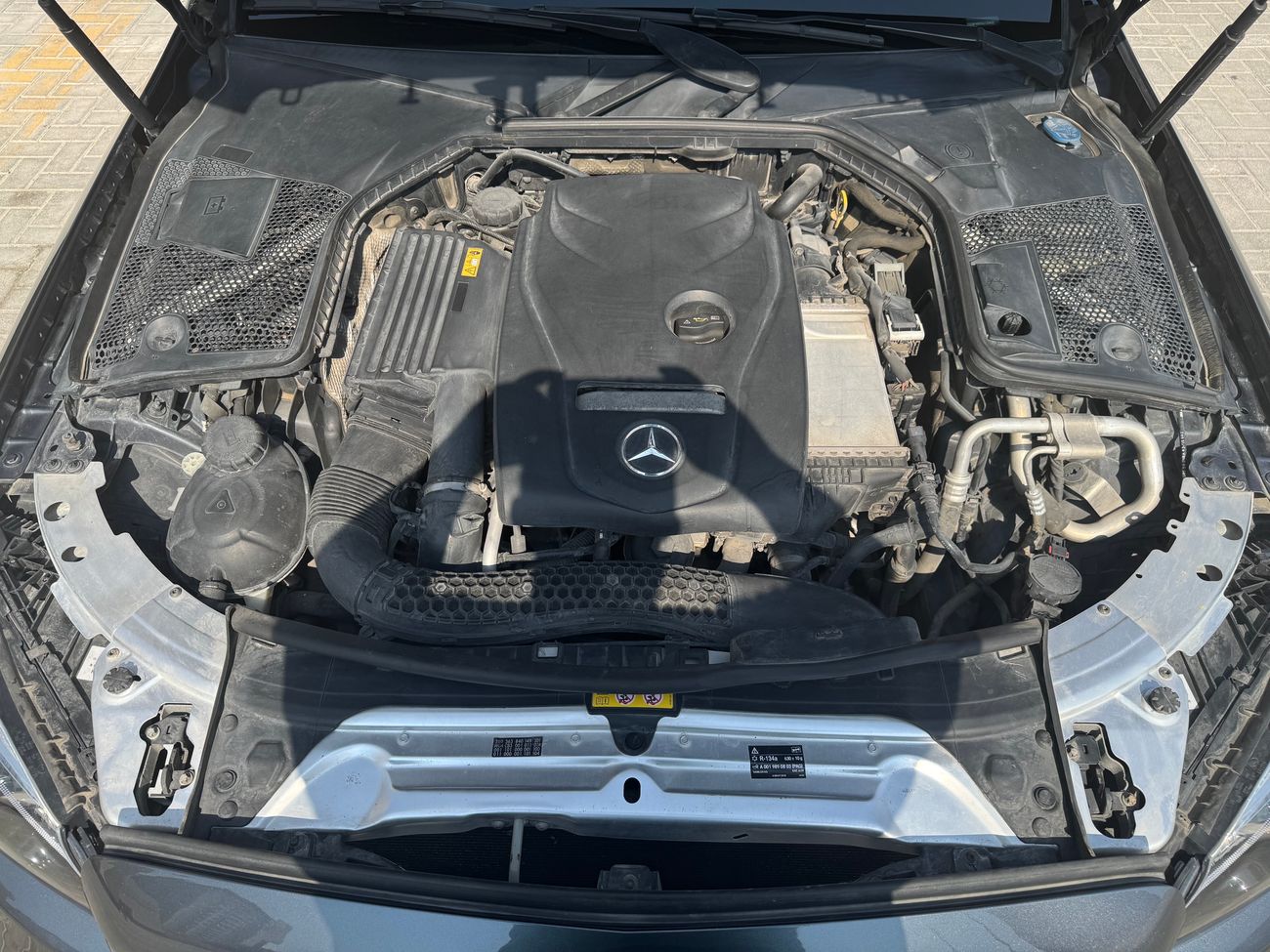 Mercedes-Benz C 300 Std 2.0L (241 HP)