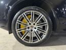 Porsche Cayenne Turbo S 4.8L (570 HP) 2016 | CARBON CERAMIC BRAKES (PCCB) | CARBON INTERIOR PACKAGE | SUNROOF