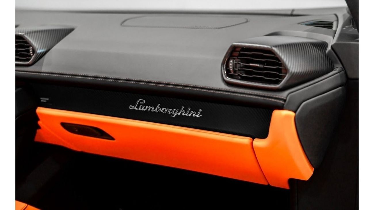 Lamborghini Huracan 2023 Lamborghini Huracan Evo Sypder, 2028 Lamborghini Warranty, 2026 Service Contract, Low KMs, GCC