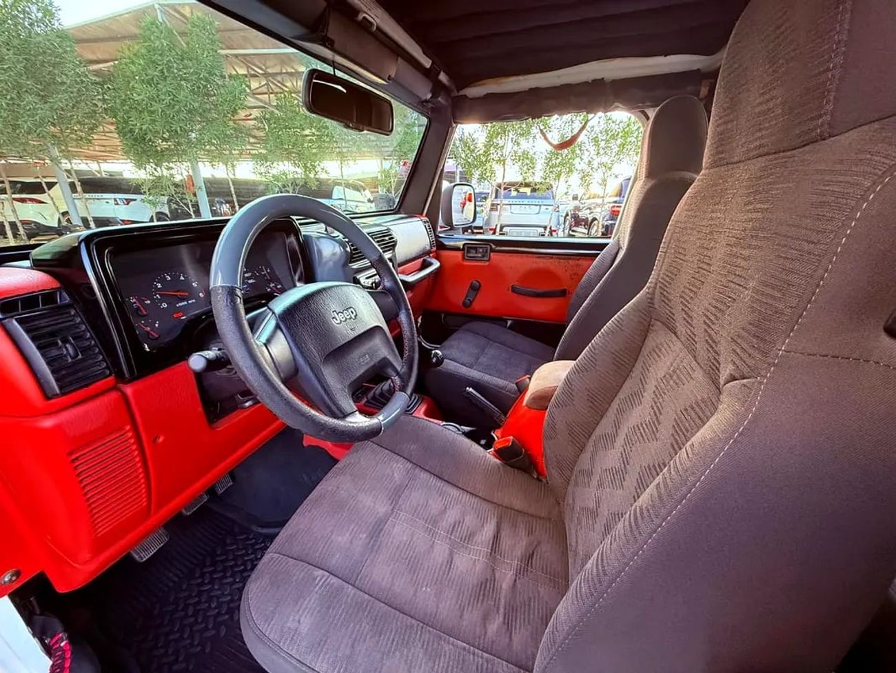 Jeep Wrangler SPORT GCC Specs جير عادي