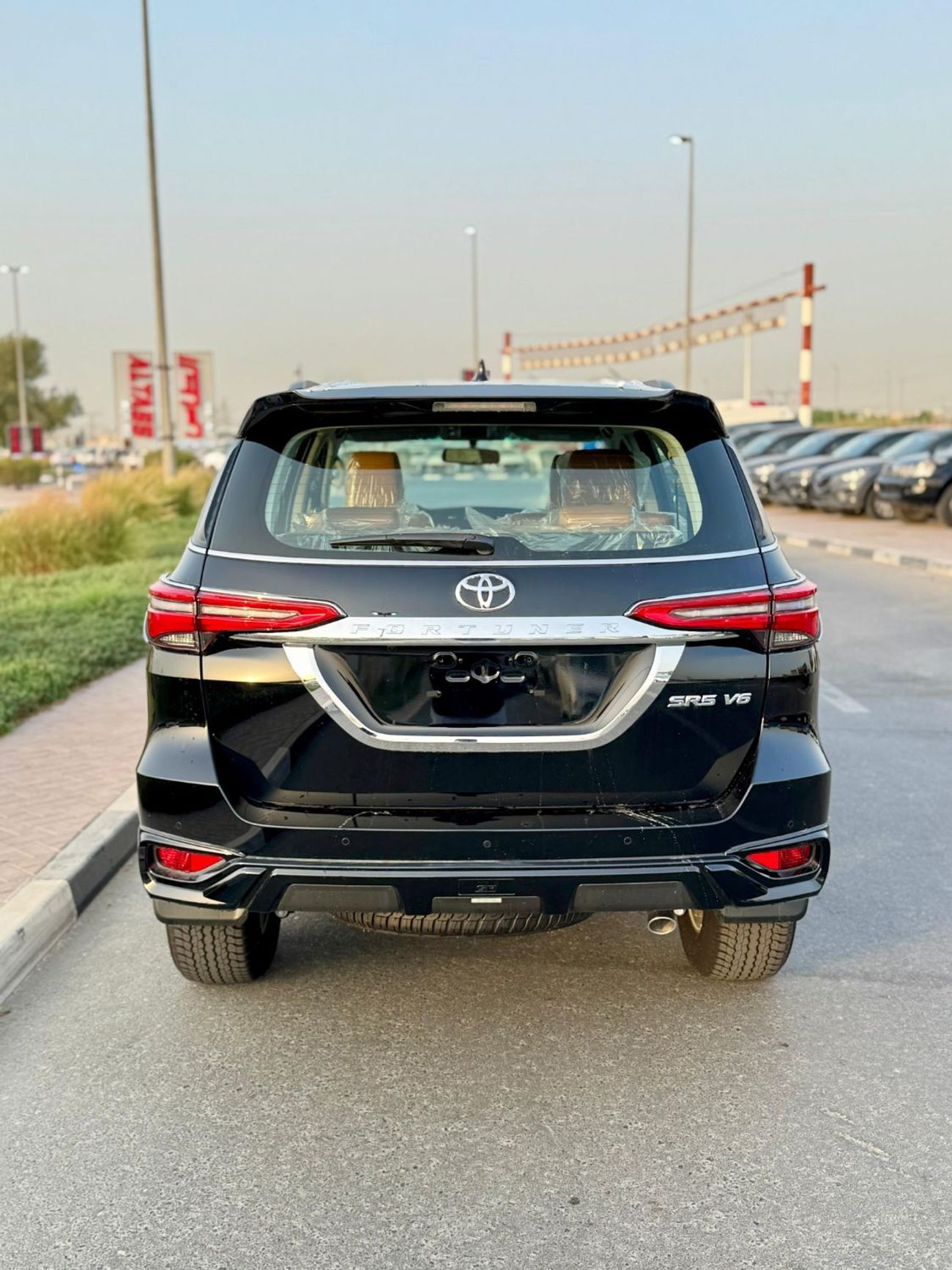 Toyota Fortuner Toyota Fortuner SR5 Plus 4.0L - Black - 0 KM - 2025