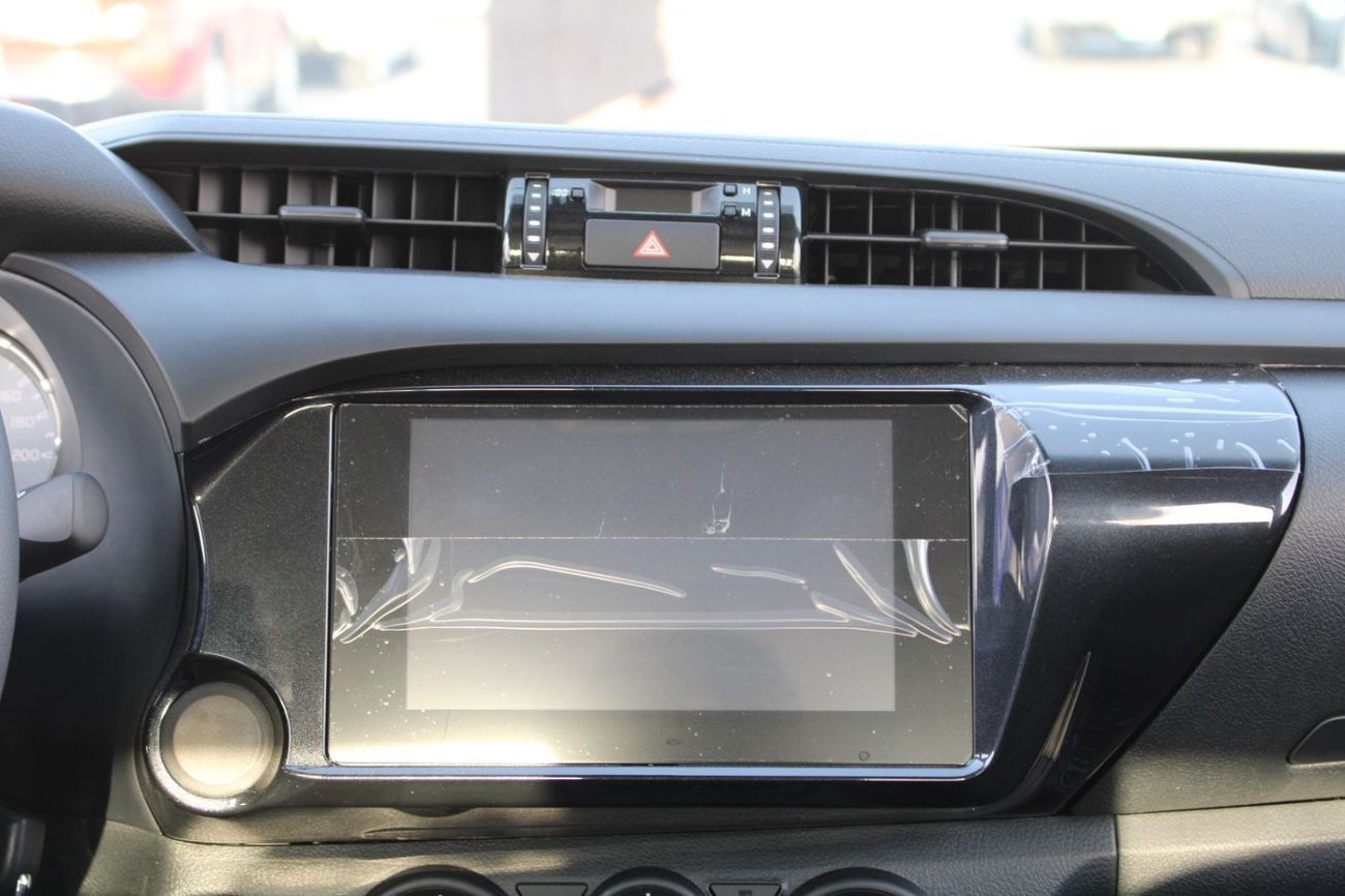 Toyota Hilux Only for Nigeria LHD Double Cabin Utility Pickup 2.7L V4 2TR Petrol engine Automatic Gear 4WD 5 Seat