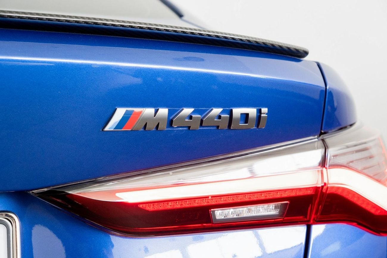بي أم دبليو M440i XDRIVE