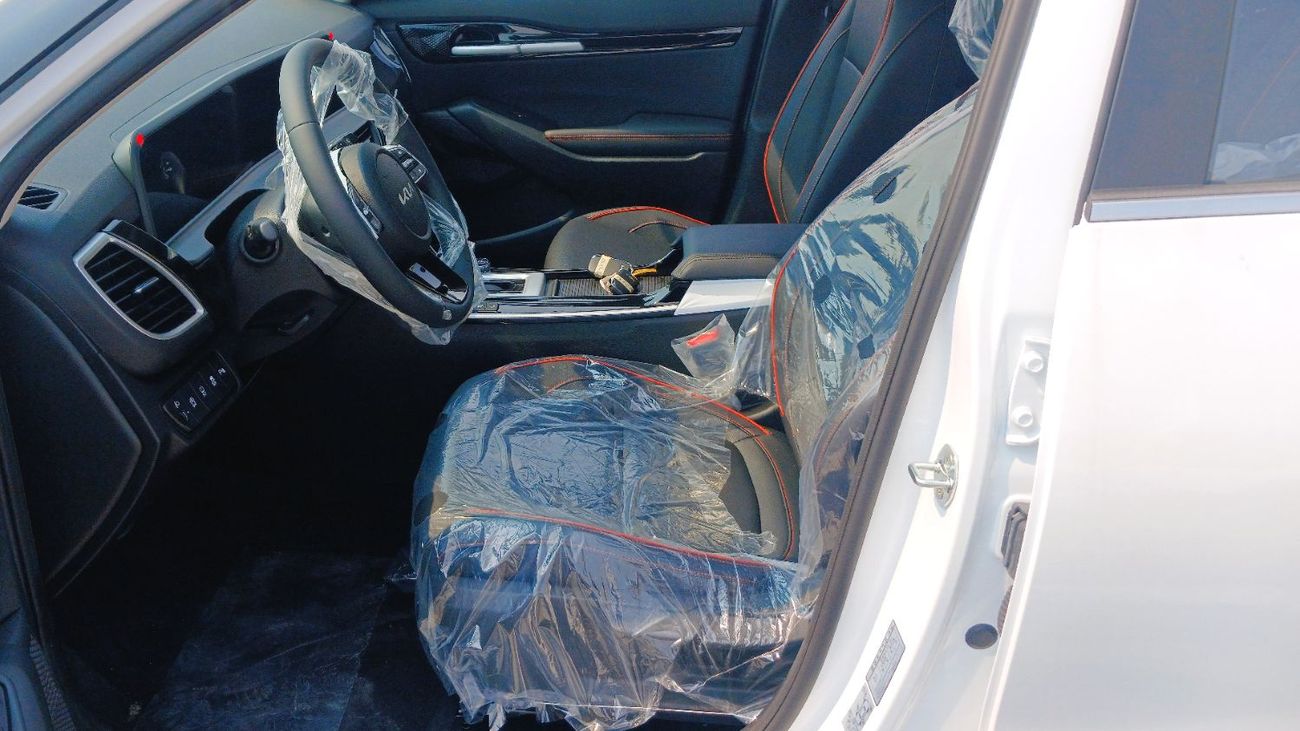 كيا سيلتوس Kia Seltos 1.5L Petrol Premium 2025YM