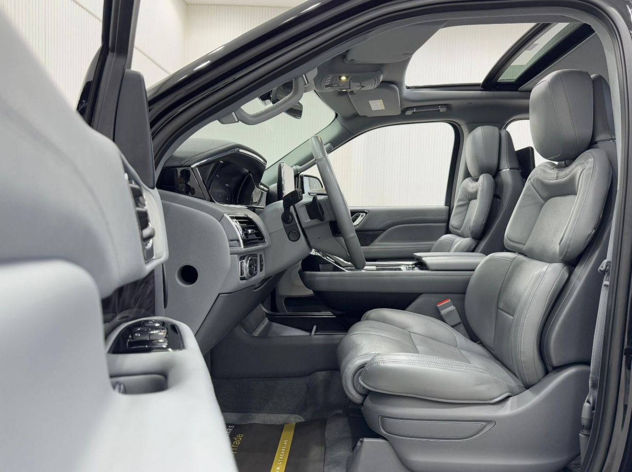 لينكولن نافيجاتور Reserve 3.5L 2021 Lincoln Navigator Reserve, 2026 Lincoln Warranty + Service Pack, Fully Loaded, 8 S