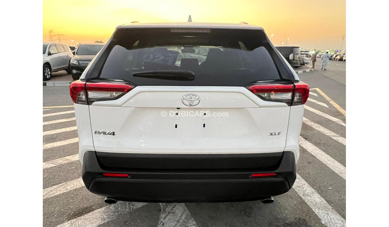 Toyota RAV4 2019 Toyota RAV4 XLE SUV,  4CYL, Automatic, Four Wheel Drive / EXPORT ONLY