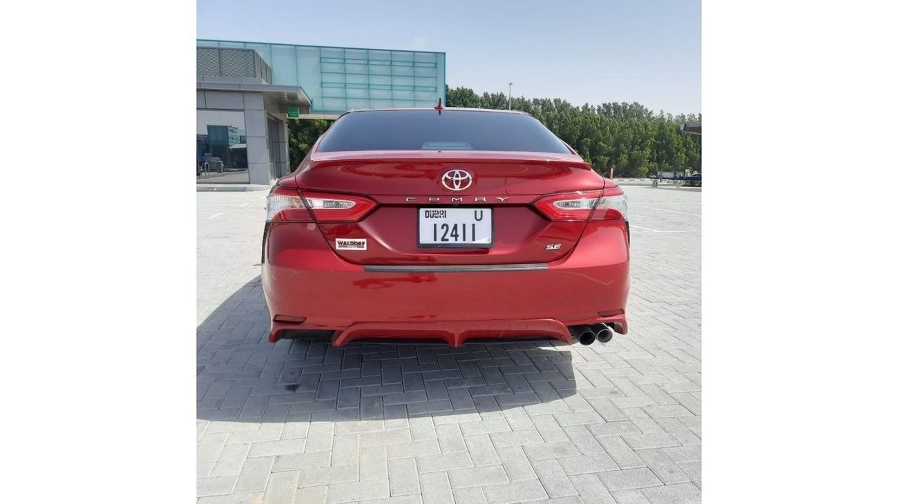 Toyota Camry SE