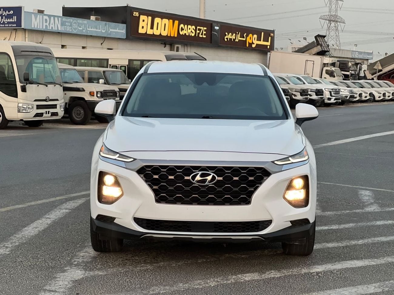 هيونداي سانتا في هيونداي سانتافي FE ,SE 2.4L V4 - كاميرا خلفية وحساس - AWD 4x4 - 2020