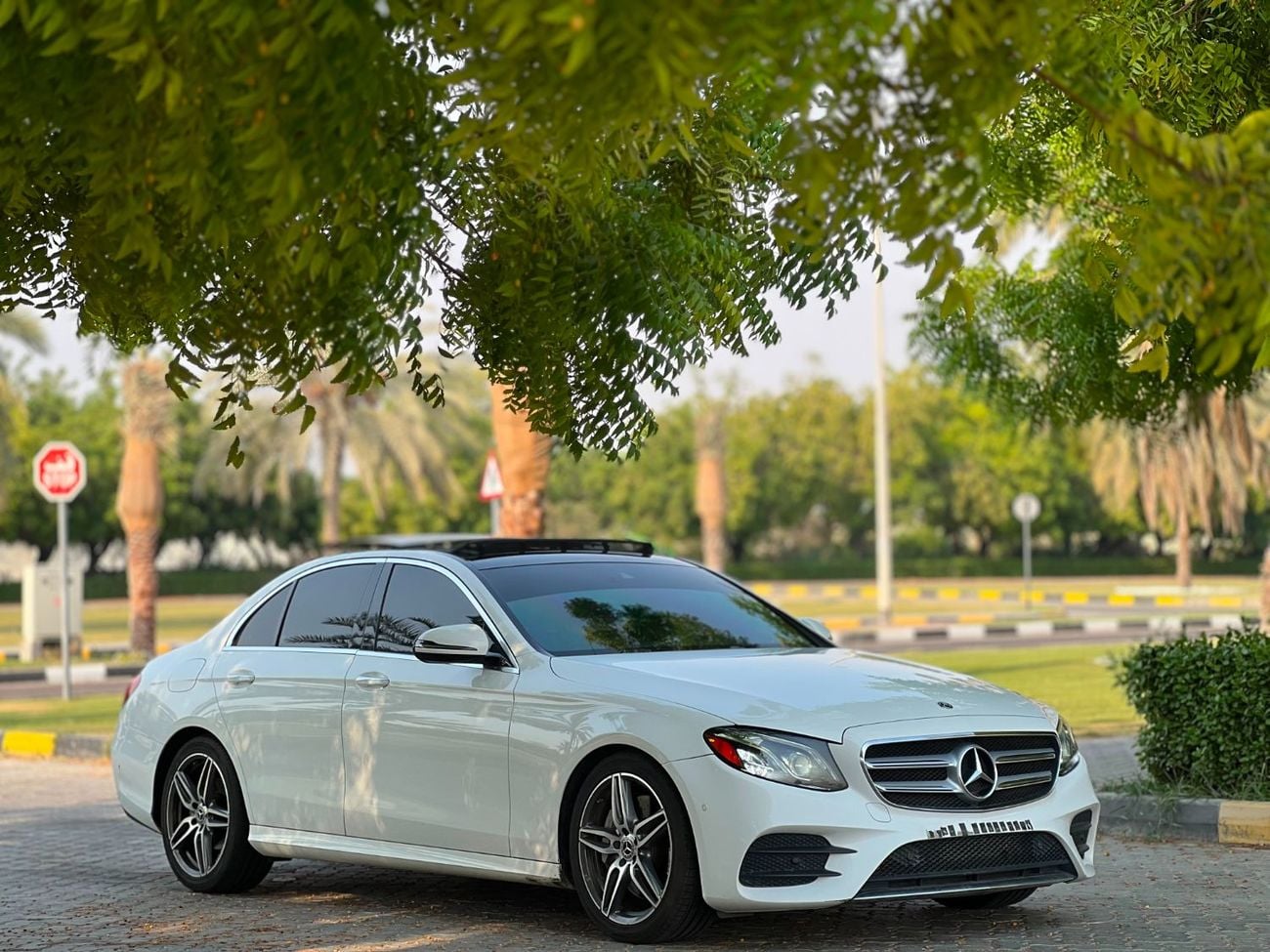مرسيدس بنز E300 AMG