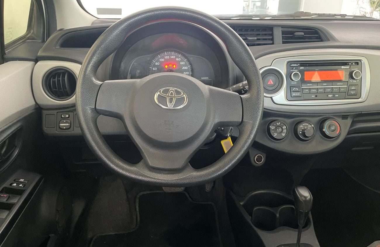 Toyota Yaris MID