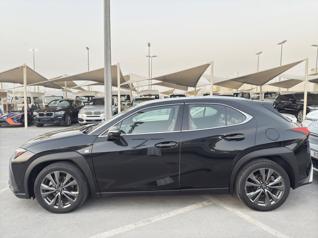 لكزس UX 200 F Sport Platinum 2.0L (160 HP)