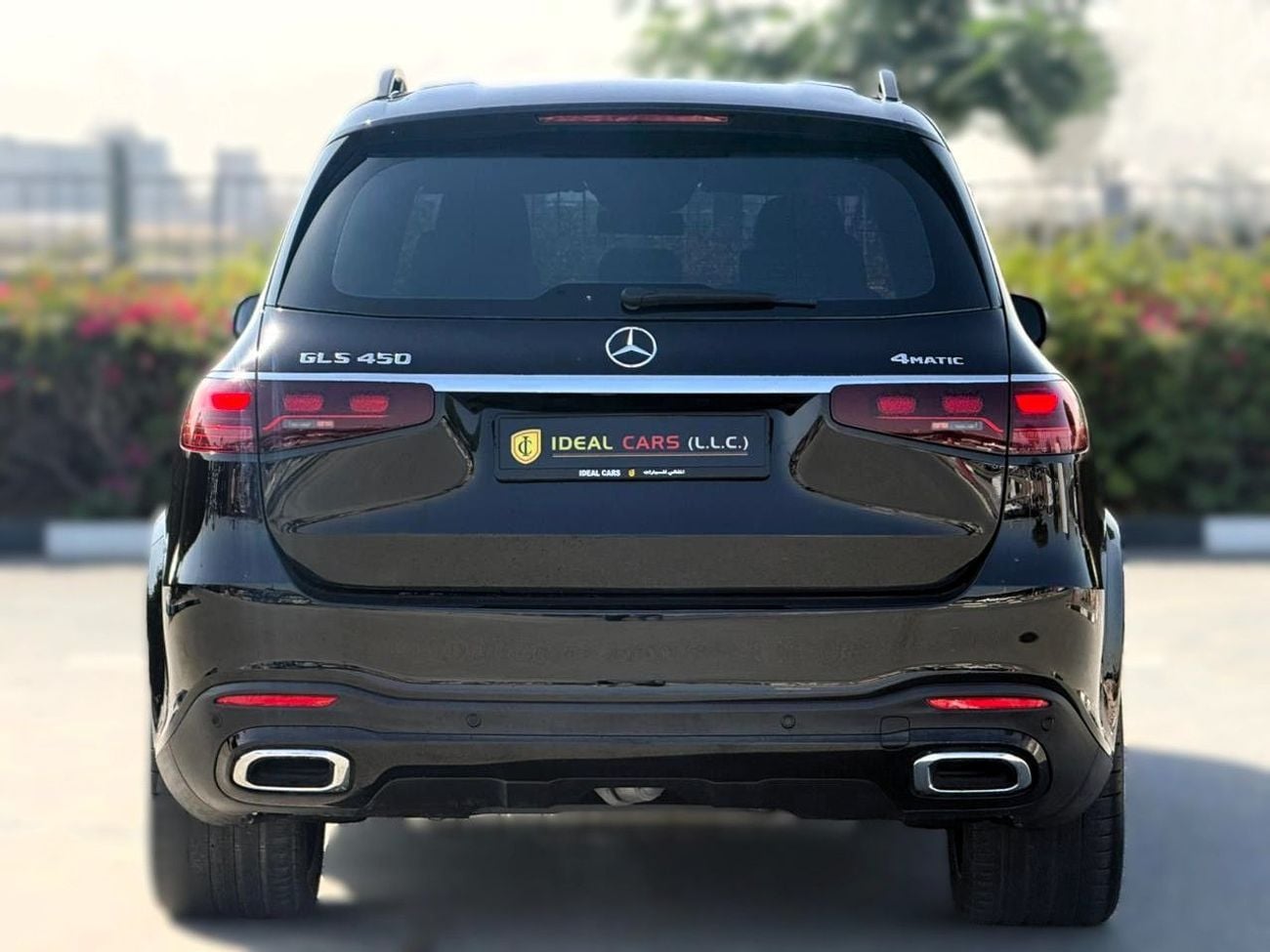 Mercedes Benz GLS450 4MATIC l MERCEDES GLS 450 l GCC SPECS l UNDER WARRANTY AND SERVICE CONTRACT l YEAR 2025 l