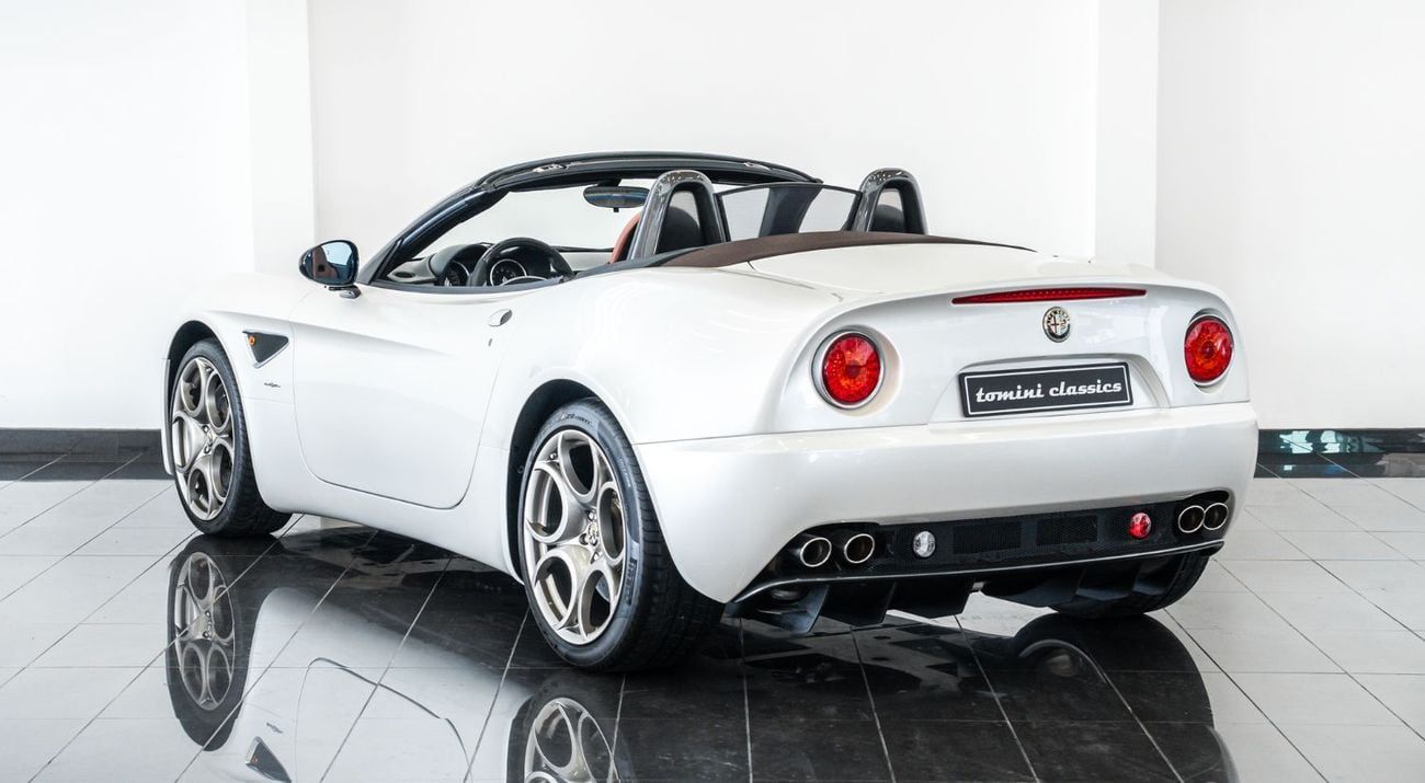 ألفا روميو 8C Spider