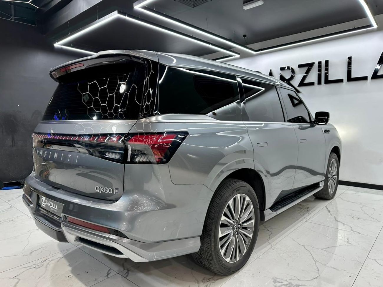 Infiniti QX80 Sensory Bench Chairs 3.5L AED 7344 / Monthly l 0% Down Payment l SENSORY l Agency Warranty until 203