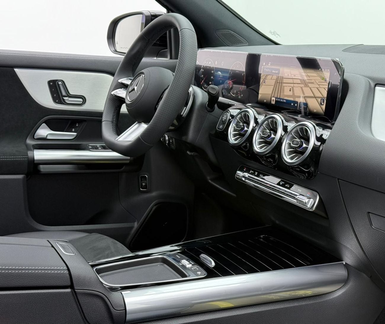Mercedes Benz GLA 200 AMG PREMIUM 2026 Mercedes Benz GLA200 AMG, 2030 Mercedes Warranty, Delivery Kms, Fully Loaded, GCC
