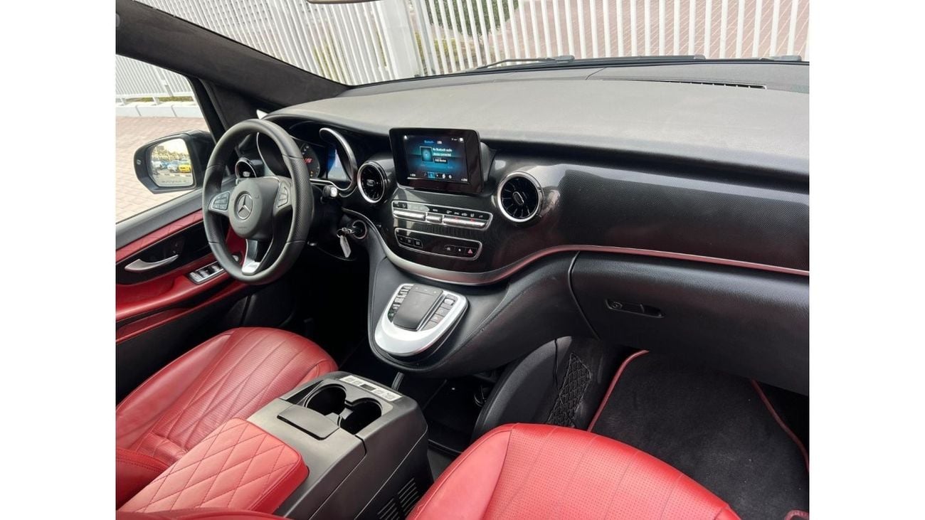 Mercedes-Benz V 250 Avantgarde MERCEDES V-250 GCC BODY KIT VIP // LOW MILEAGE // PERFECT CONDITION