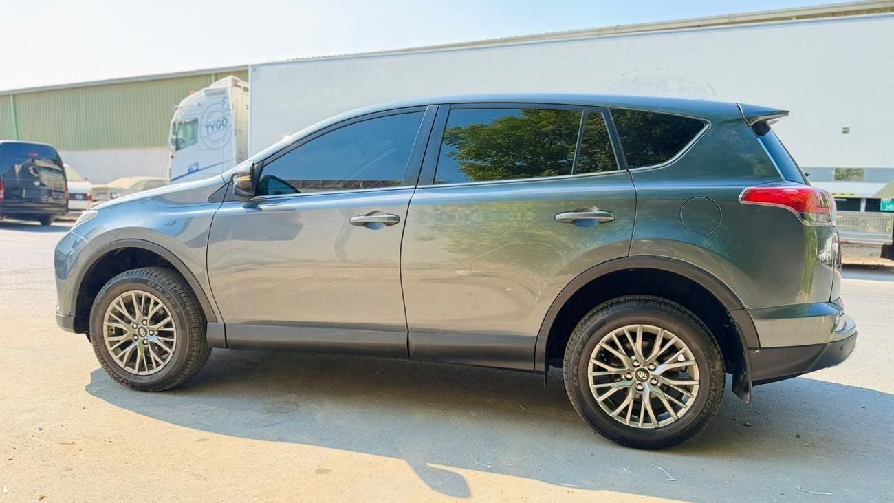 Toyota RAV4 2.0 PETROL ENGINE | 2018 | 2WD | AUTOMATIC TRANSMISSION | RHD | REAR VIEW CAMERA | BLACK INTERIOR