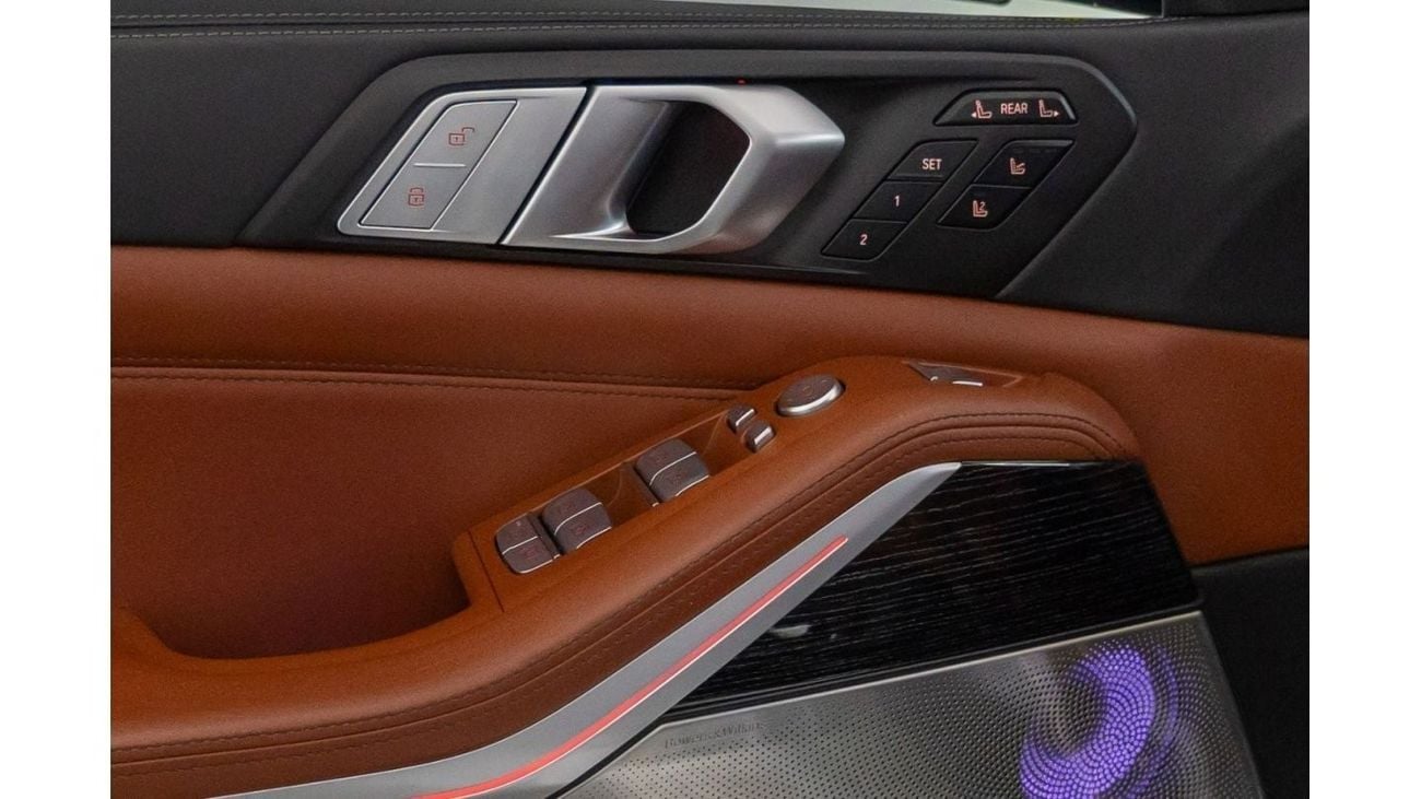 BMW X7 M50i 2022 BMW X7 50i M-Sport / Full BMW Service History & BMW Service Contract