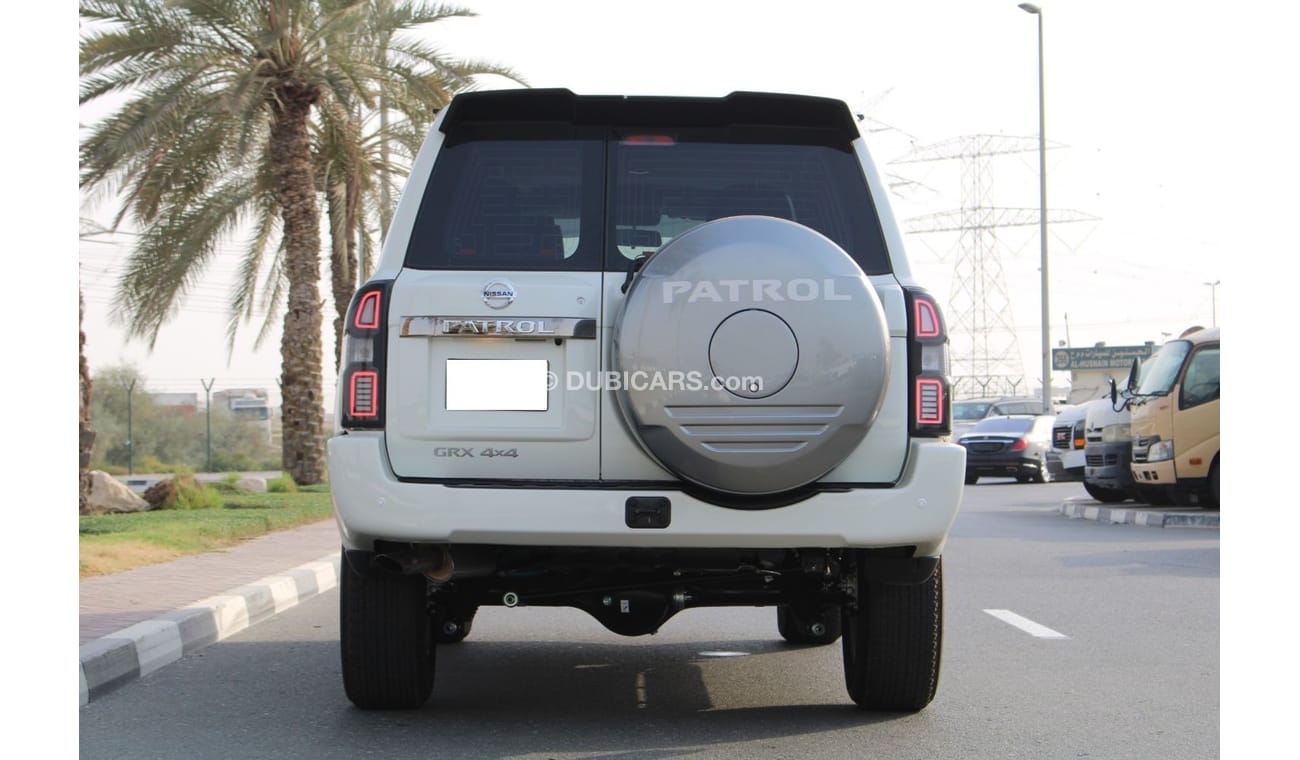 نيسان باترول سفاري LHD - NISSAN PATROL 4.8L V6 PETROL 4 X 4  GRS SPECIAL AUTOMATIC