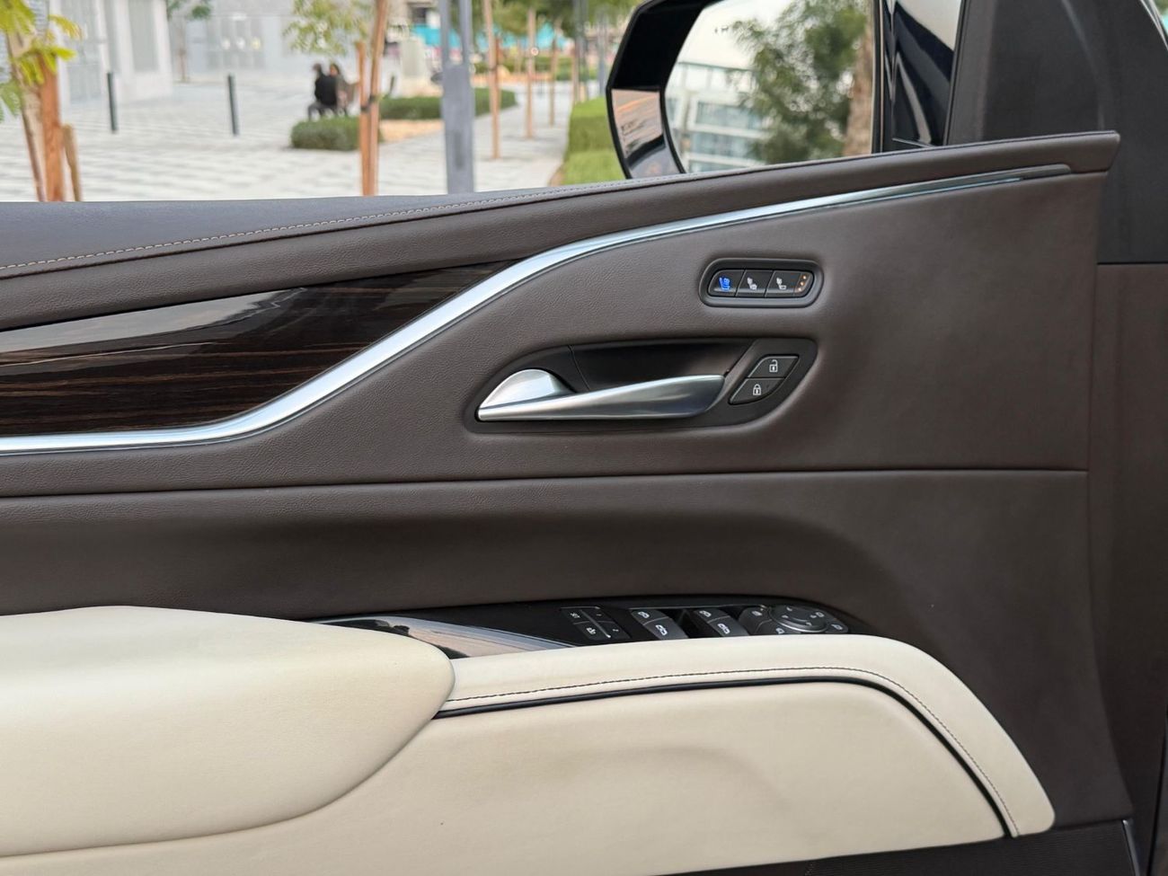 كاديلاك إسكالاد Premium Luxury 6.2L 4WD