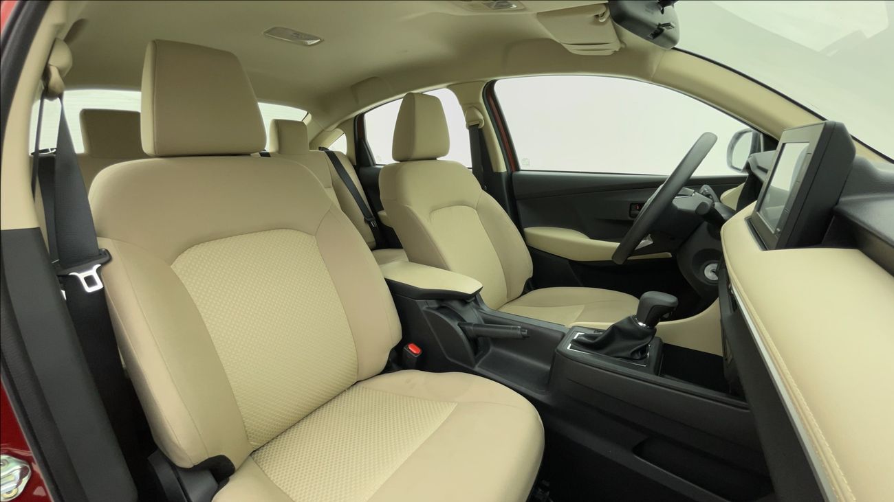 تويوتا يارس E 1.5 | بدون دفعة مقدمة | اختبار القيادة في المنزل