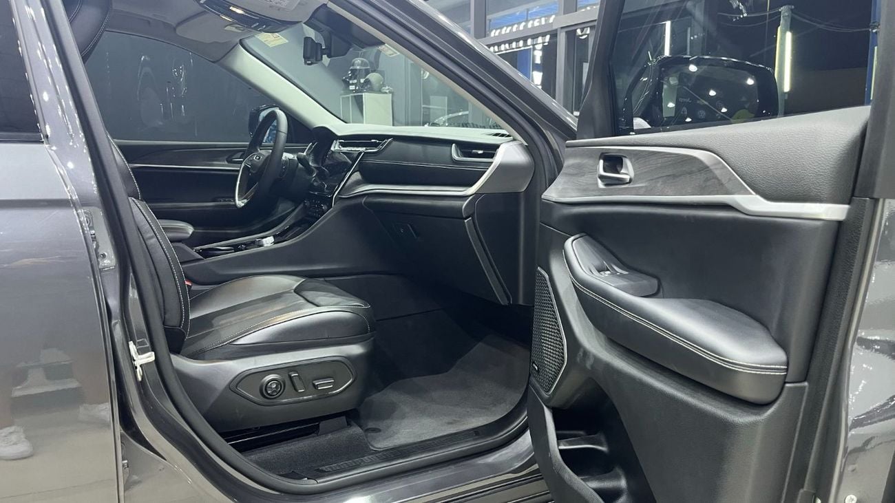 Jeep Grand Cherokee LIMITED