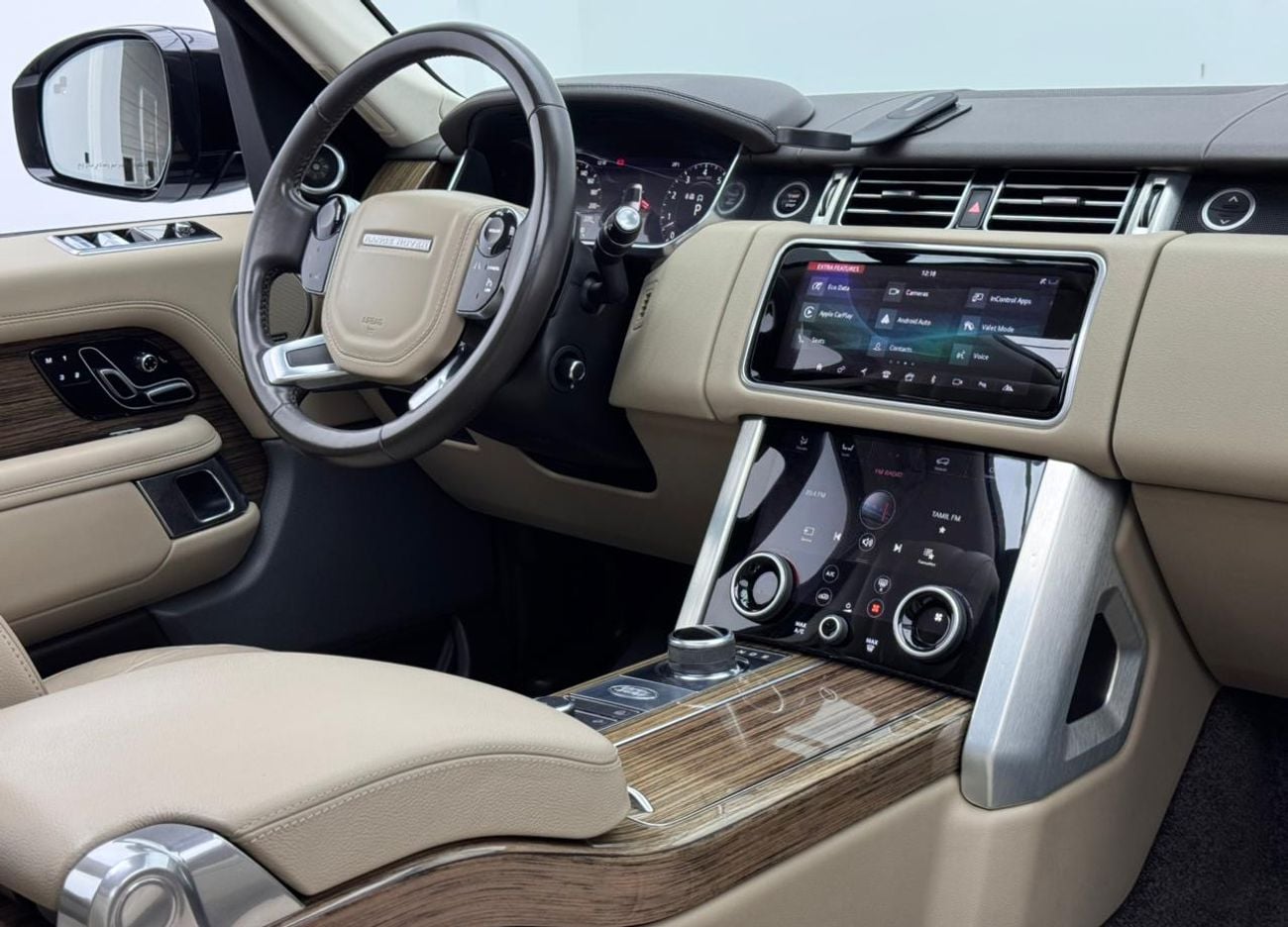 Land Rover Range Rover 2019 Range Rover Vogue HSE, 1 Year Warranty, Full Service History, Excellent Condition, GCC