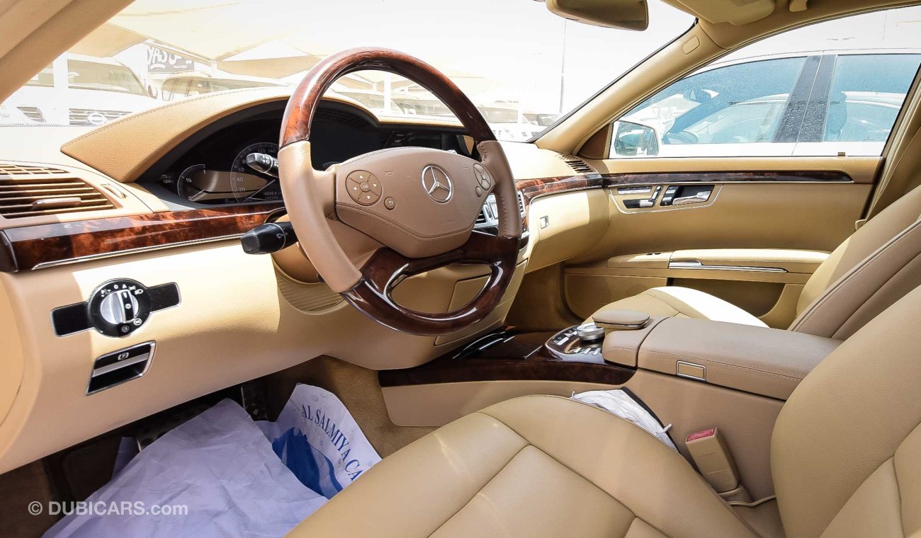 Mercedes-Benz S 350 GCC - Full option - Panoramic Sunroof