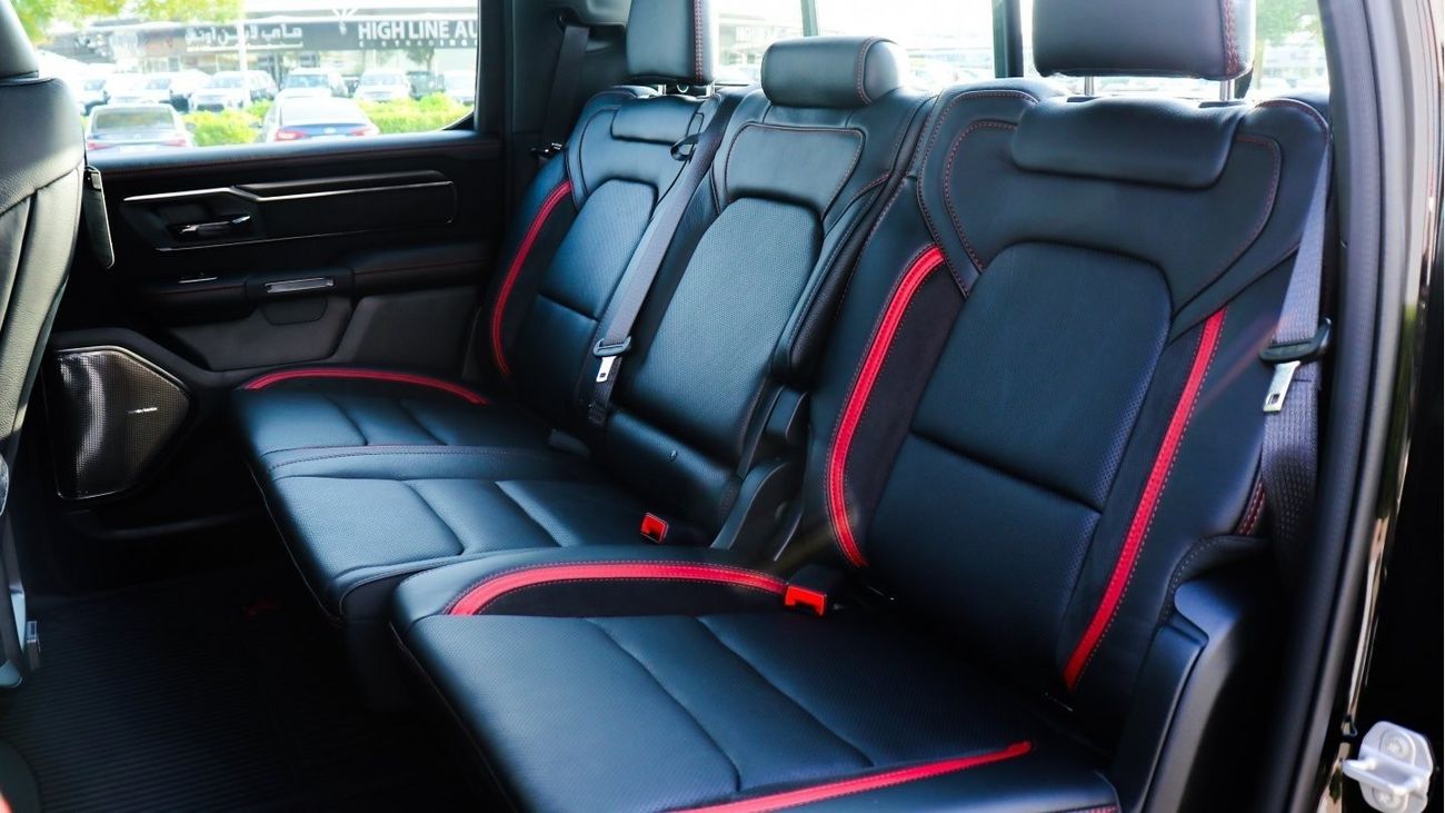 رام 1500 دوج رام TRX  , موديل 2021  702 حصان , ماشي 4000 كم فقط , خليجي , ضمان الوكيل